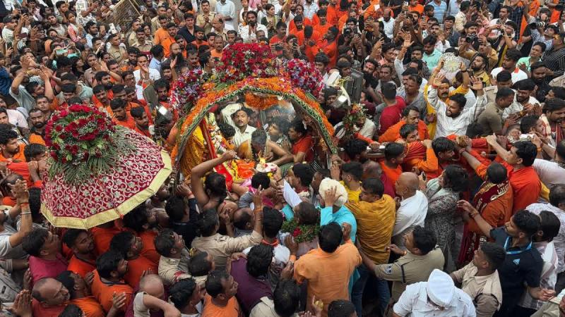 शाही ठाठ में निकलेगी महाकाल की सवारी दर्शन देंगे छह