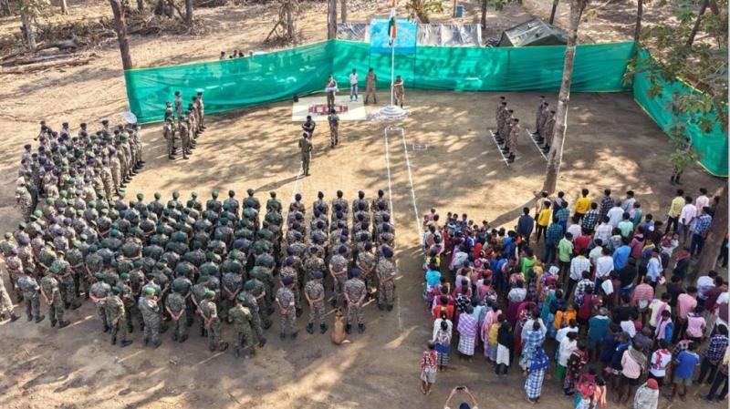 स्वतंत्रता दिवस पर नक्सल क्षेत्रों में दिखा जश्न का अनोखा