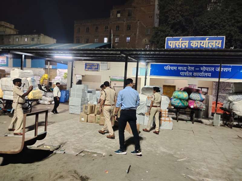 स्वतंत्रता दिवस से पहले भोपाल स्टेशन पर बढ़ी चौकसी हर