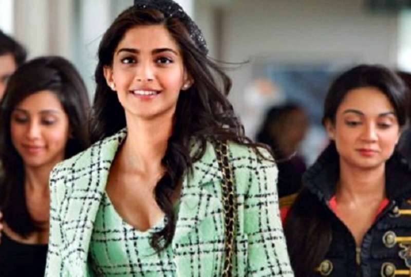 ‘आइशा में हमारा उद्देश्य सामाजिक संदेश देना नहीं था सोनम