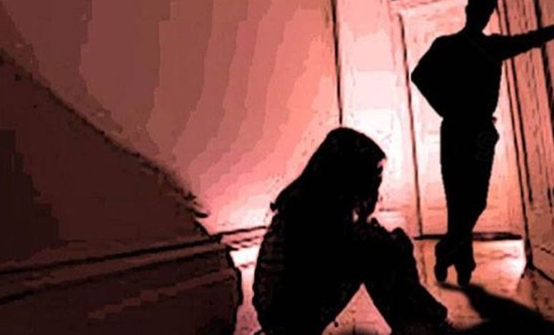 15 साल के नाबालिग के साथ तीन दोस्तों ने की