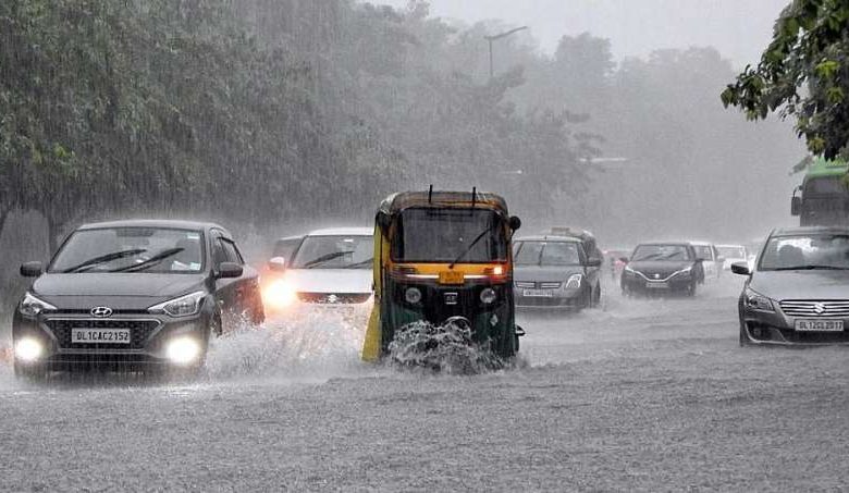 44 जिलों में चेतावनी सोमवार को तापमान में बड़ी गिरावट