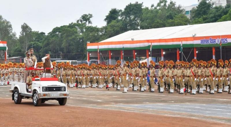 ADG योगेश देशमुख और 3 अन्य पुलिस अधिकारी विशिष्ट सेवा