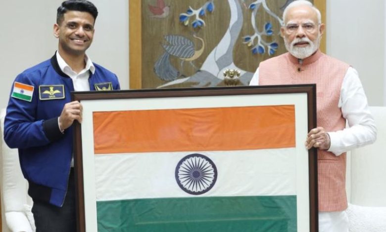 ISS मिशन के बाद शुभांशु शुक्ला से मुलाकात कर पीएम