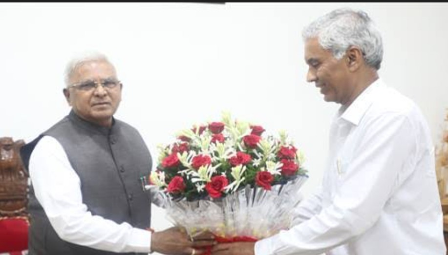 MP : मुख्य सचिव के लिए सेवा विस्तार के इच्छुक नहीं अनुराग जैन..! दिल्ली के रुख पर नजर.. 6 Screenshot 20250820 164018.Chrome28129