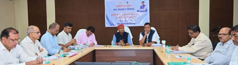 अधिकारी कर्मचारी अपने स्वयं के आवासीय परिसर में सोलर पॉवर प्लांट