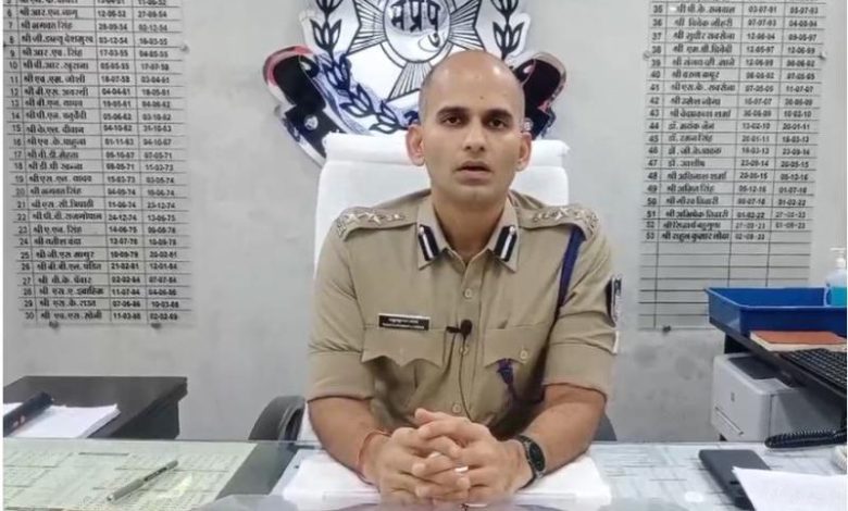 अर्चना तिवारी का चक्रव्यूह भेदने वाला योद्धा – सामने आया