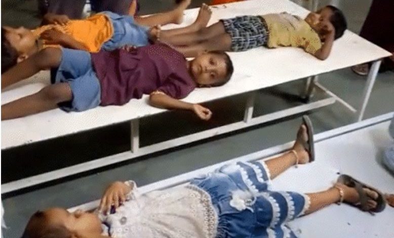 आंगनबाड़ी में जहरीली चीज को चूरन समझ बैठे बच्चे हालत