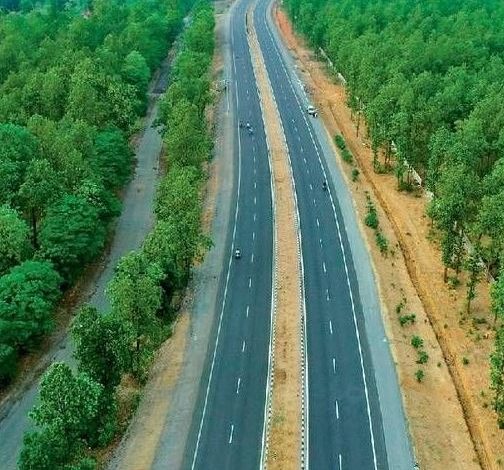 कटघोरा अंबिकापुर राष्ट्रीय राजमार्ग की 145 किमी रोड को फोरलेन करने