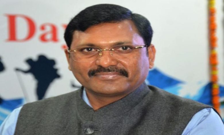 कमिश्नर आन्जनेय सिंह का तबादला तुरंत नहीं करेंगे नई जिम्मेदारी