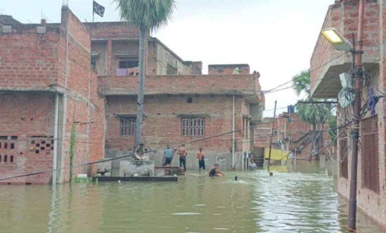 गंगा उफान पर 500 गांव प्रभावित—3 लोगों की जान गई