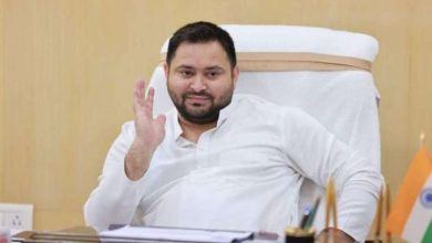 चुनाव आयोग का तेजस्वी को पलटवार आंख खोलकर देख लोसूची
