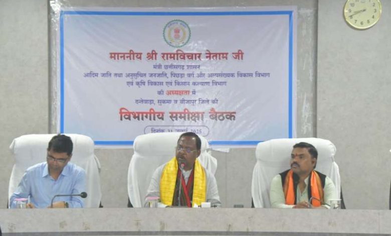 छात्रावासी बच्चों का समग्र विकास अधिकारियों की प्राथमिक जिम्मेदारी