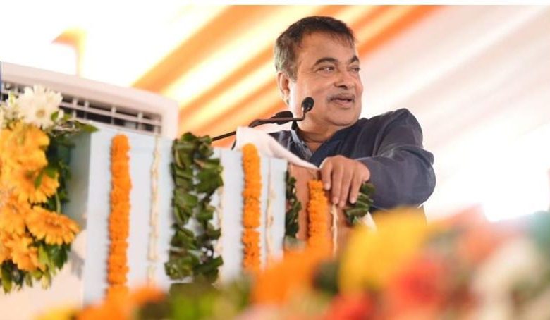 जब गडकरी ने CM कमलनाथ से कहा – 'मैं दोगुना पैसा दे दूंगा', मंच पर सुनाया किस्सा 1 जब गडकरी ने CM कमलनाथ से कहा – मैं दोगुना