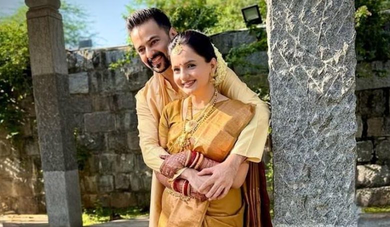 जिया मानेक का शादी वाला लुक हुआ वायरल 39 की