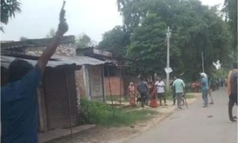 दोनों पक्षों में चली कई राउंड गोलियां 9 लोग गंभीर