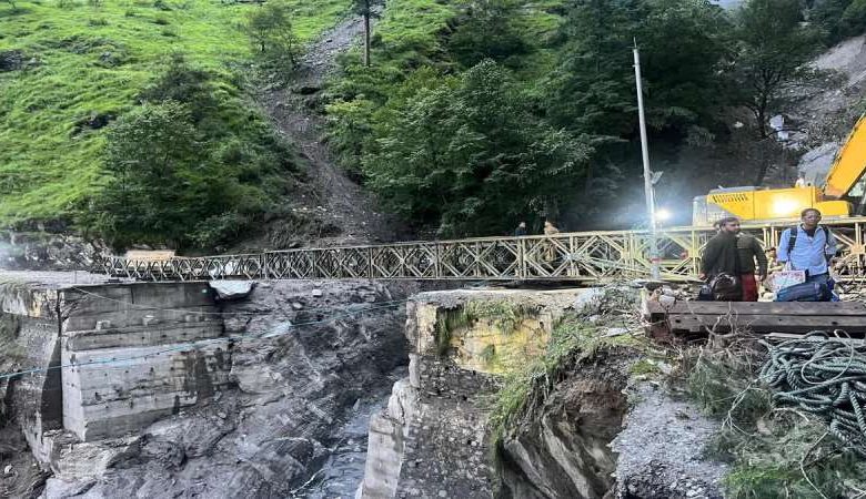 धराली आपदा के बाद गंगोत्री हाईवे सोनगाड़ डबरानी हर्षिल धराली