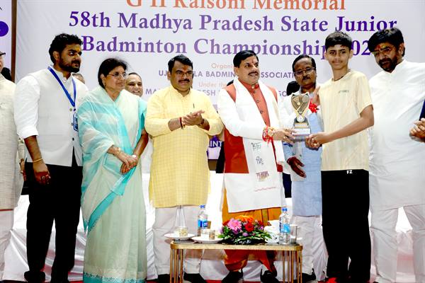 नानाखेड़ा स्टेडियम में 50 करोड़ की लागत से बनाए जाएंगे