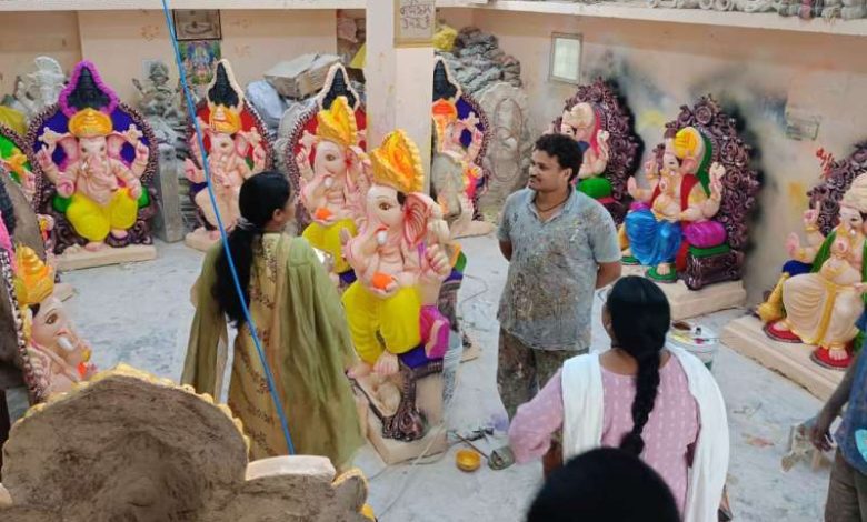 पीओपी मूर्तियों पर प्रशासन की सख्ती 1500 से ज्यादा गणेश