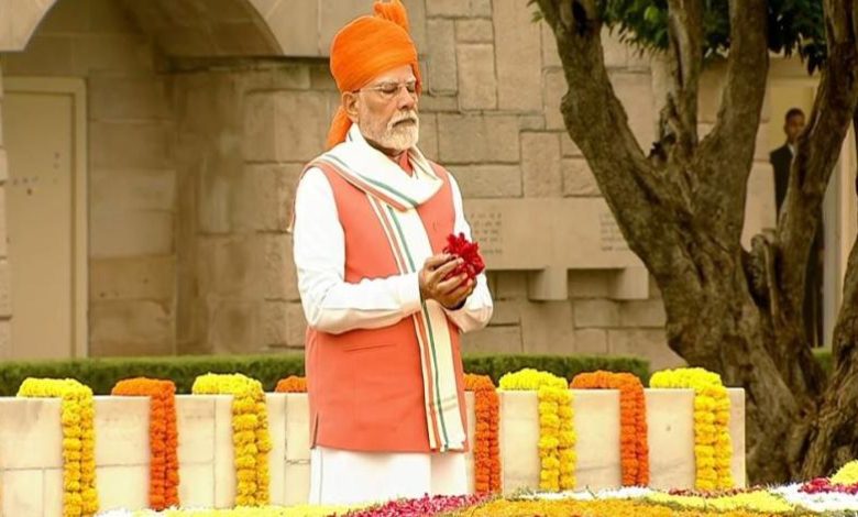 प्रधानमंत्री ने स्वतंत्रता दिवस पर कहा राष्ट्र का सामर्थ्य बढ़ाने
