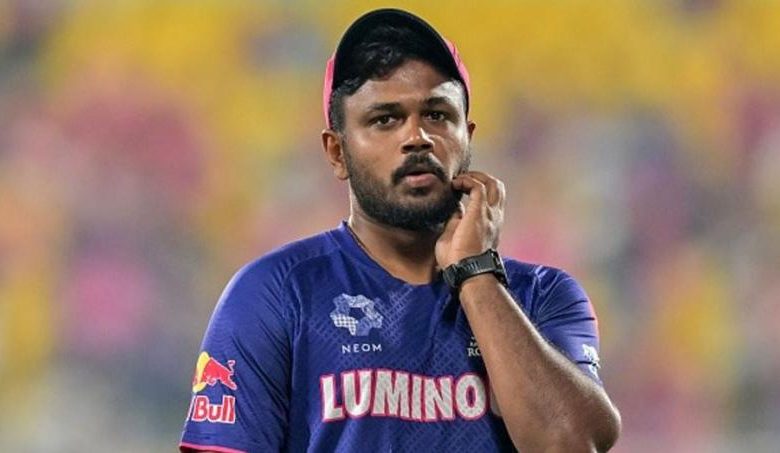 फैंस हुए परेशान, पत्नी ने शेयर की संजू सैमसन की हेल्थ अपडेट 1 फैंस हुए परेशान पत्नी ने शेयर की संजू सैमसन की