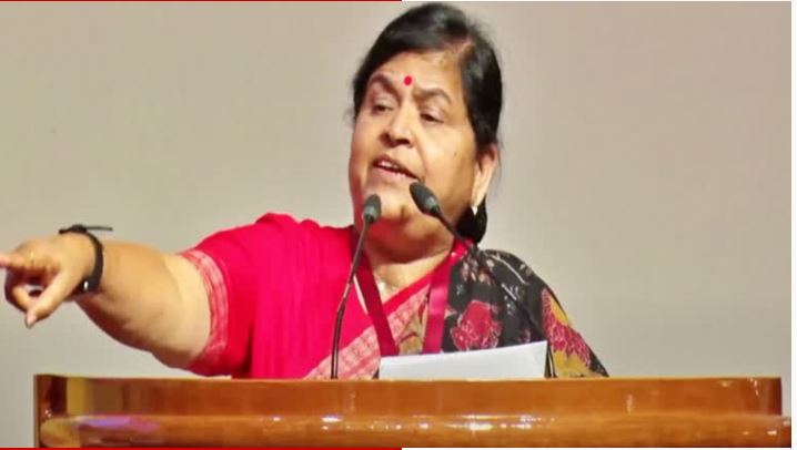 बागेश्वर बाबा का संदेश लव जिहाद से लड़ना संस्कार आधारित