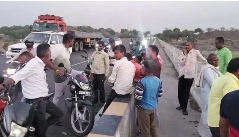 बारवानी में तीन माह के बच्चे को छोड़कर युवक युवती ने