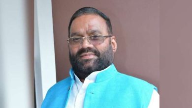 भाजपा पर बरसे स्वामी प्रसाद — हमला कराकर लोकतंत्र पर