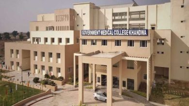 मेडिकल कॉलेज मेस में गंदगी का भंडाफोड़ फूड सेफ्टी टीम