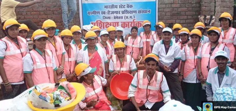 युवा सिख रहे हैं सपनों को साकार करने की कला