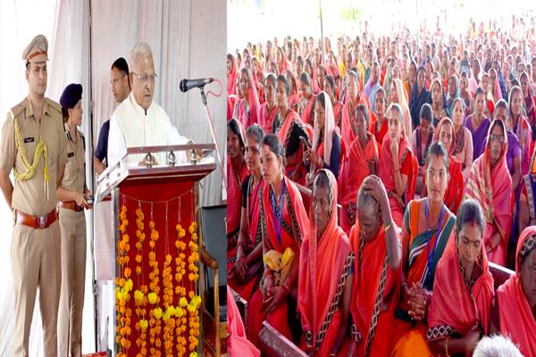 राज्यपाल पटेल सिवनी के थांवरझोड़ी में ग्राम परिचय कार्यक्रम में