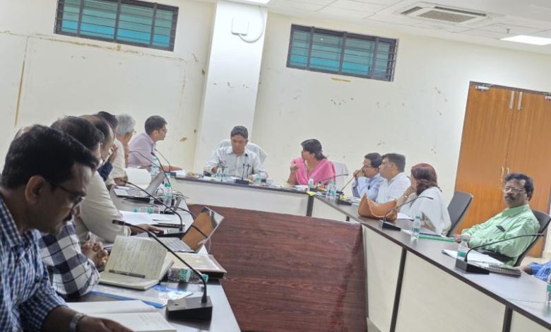 राष्ट्रीय स्वास्थ्य मिशन की कार्यकारिणी समिति की बैठक में लिए
