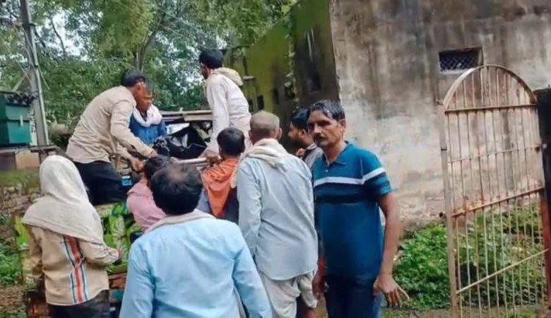 विजयपुर में शव वाहन की व्यवस्था नहीं पोस्टमार्टम के बाद