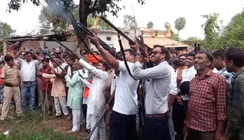 विदिशा में अचानक चली गोलियां गांव में अफरा तफरी