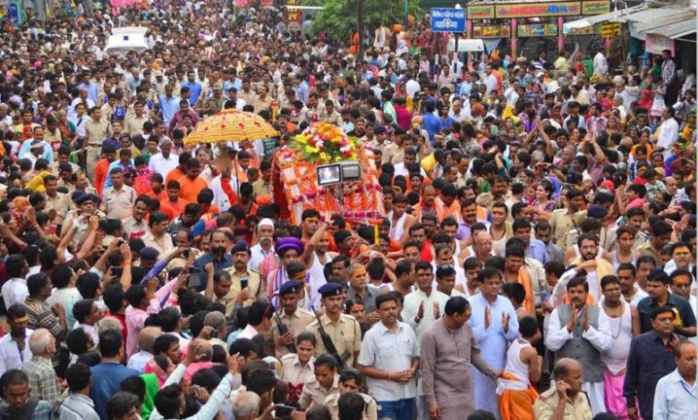 श्रद्धा की भीड़ में हादसे की दस्तक कैमरे ने दिखाया
