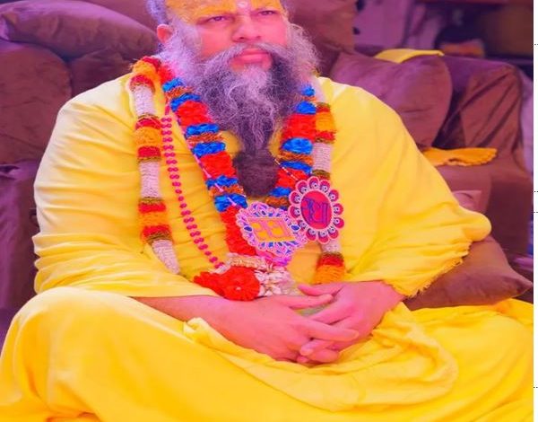 संत प्रेमानंद को धमकी देकर फंसा युवक फेसबुक पोस्ट ने