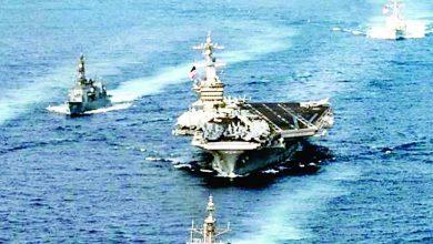 समुद्र में सैन्य जमावड़ा तनाव चरम पर