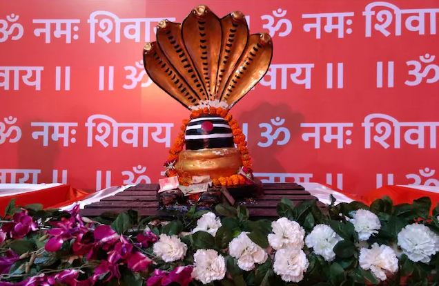 सावन के अंतिम सोमवार पर 5 शुभ योग शिवलिंग पर