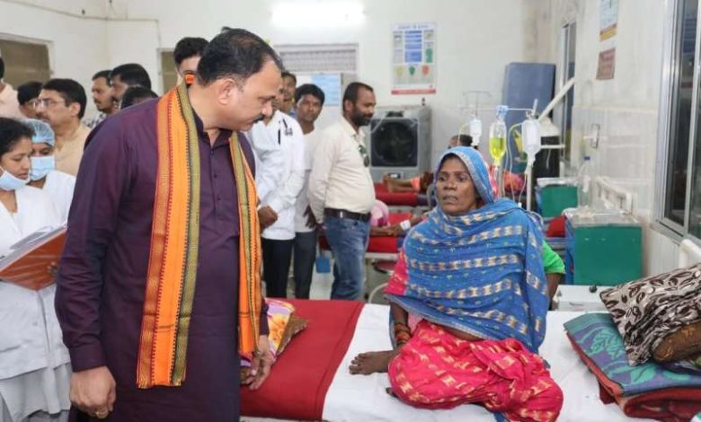 स्वास्थ्य मंत्री जायसवाल ने कोण्डागांव व फरसगांव में शासकीय अस्पतालों