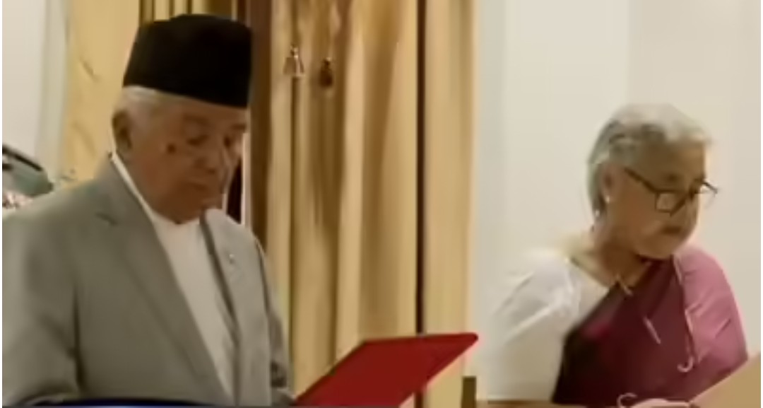 Nepal: नेपाल की अंतरिम सरकार की प्रमुख बनीं सुशीला कार्की, राष्ट्रपति भवन में हुआ शपथ ग्रहण 7 Screenshot 20250912 223544.Chrome28129