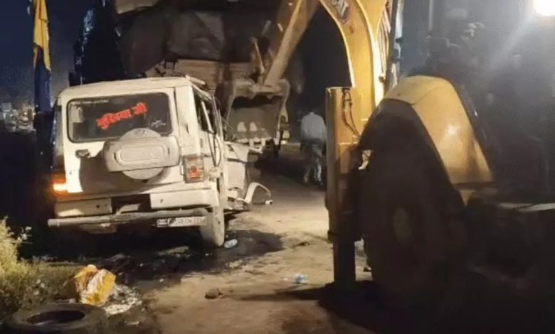 MP: सीधी में CM के कार्यक्रम स्थल पर खड़े ट्रक में घुसी बोलेरो, भाजपा नेता के परिवार के तीन लोगों की मौत, मुख्यमंत्री ने रद्द किया कार्यक्रम 1 Screenshot 20250919 112319.WhatsApp28129