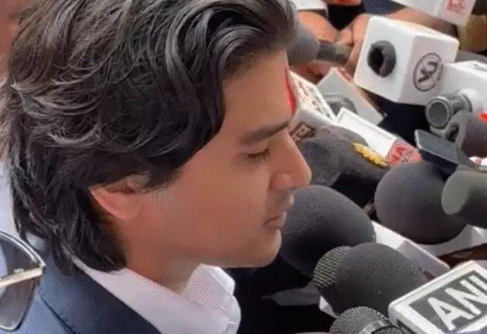 MPCA: महाआर्यमन बने अध्यक्ष, पूरी कार्यकारिणी निर्विरोध निर्वाचित, इंदौर में खजराना गणेश के दर्शन किए 2 screenshot 20250902 1249244361439301587081832