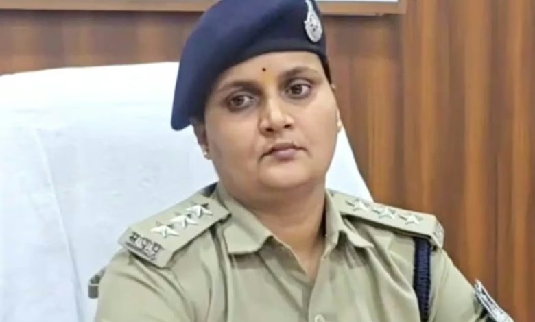 MP: सिवनी पुलिस पर ₹1.45 करोड़ की 'हवाला लूट' का आरोप, CSP पूजा पांडे, टीआई समेत दस पुलिस वाले सस्पेंड 1 Screenshot 20251010 141803.Chrome28129