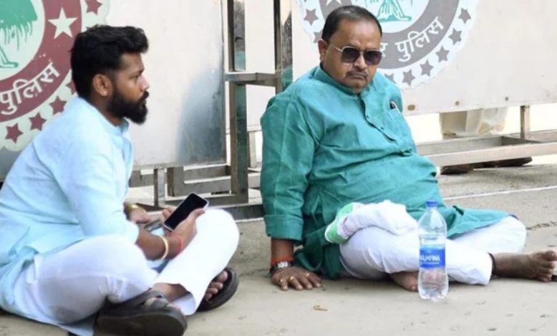 Bihar : टिकट कटने पर गोपाल मंडल का छलका दर्द, बोले- हम निर्दलीय लड़ेंगे और जीतेंगे... 1 Screenshot 20251016 151301.Chrome28129