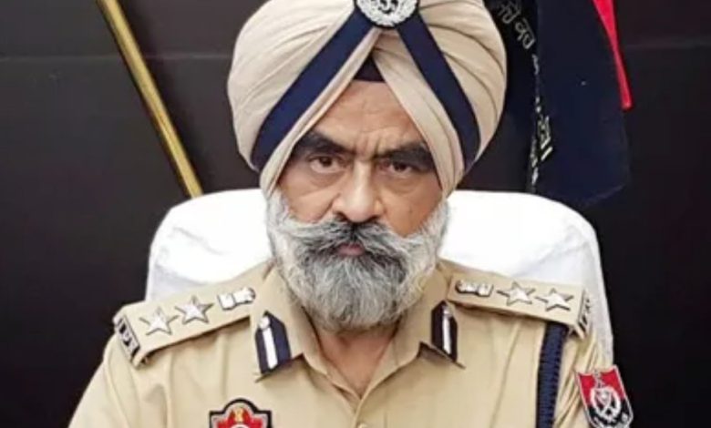 Bhullar : पंजाब के डीआईजी से जुड़ी 50 संपत्तियों के कागजात, अब तक 7.5 करोड़ रुपये, 2.5 किलो सोना जब्त 1 Screenshot 20251018 141728.Chrome28129