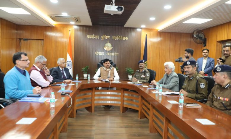 MP : सीएम मोहन यादव ने रायसेन एसपी को हटाया, भोपाल के दो टीआई हटाए गए 1 IMG 20251125 WA0026