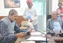 MP : किसान ने पवई MLA पर जमीन हड़पने का आरोप लगाया, जनसुनवाई में पहुंचा पीड़ित 2 Screenshot 20251118 161319.Chrome28129