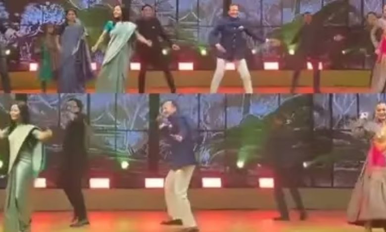 जिंदल की बेटी की शादी में नाचे सांसद, कंगना रनौत, महुआ मोइत्रा और सुप्रिया सुले ने लगाए ठुमके... 1 Screenshot 20251208 140939.Chrome28129