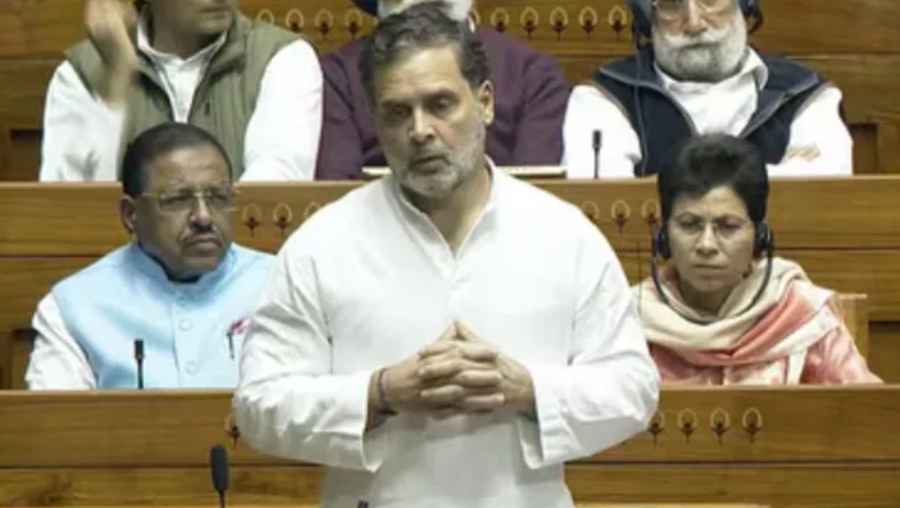 Sansad : चुनाव सुधार पर राहुल गांधी ने ऐसा क्या कहा कि मच गया हंगामा, LS में क्यों भड़का सत्ता पक्ष? 6 Screenshot 20251209 200358.Chrome28129
