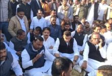 कोयला खदान के लिए पेड़ों की कटाई, प्रदेश कांग्रेस के नेताओं ने किया प्रदर्शन 3 Screenshot 20251211 130908.Gmail28129